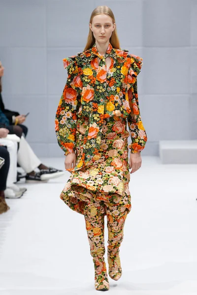 Look 33